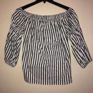 Belle Sky Off-the-Shoulder blouse